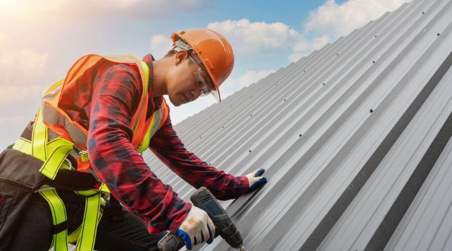 Professional Emergency Roof Repairs services in Freeland, PA